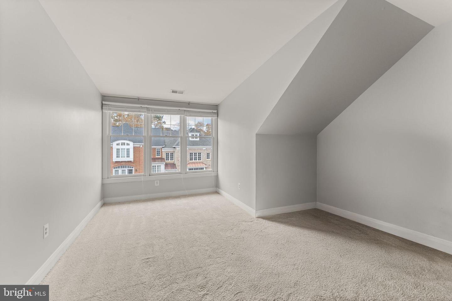 18212 CYPRESS POINT TER, LEESBURG, Virginia 20176, 5 Bedrooms Bedrooms, 16 Rooms Rooms,4 BathroomsBathrooms,Residential,For sale,18212 CYPRESS POINT TER,VALO2109370 MLS # VALO2109370