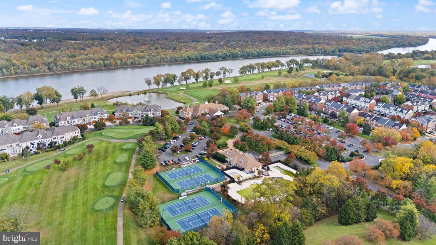 18212 CYPRESS POINT TER, LEESBURG, Virginia 20176, 5 Bedrooms Bedrooms, 16 Rooms Rooms,4 BathroomsBathrooms,Residential,For sale,18212 CYPRESS POINT TER,VALO2109370 MLS # VALO2109370