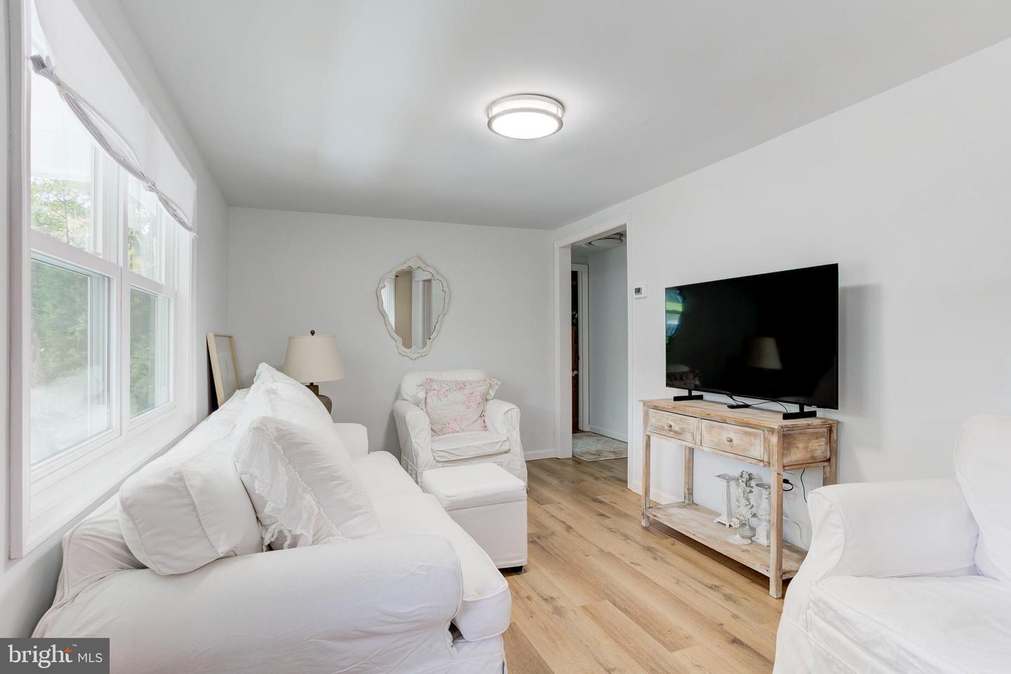 201 GRAINERY RD, MONTROSS, Virginia 22520, 3 Bedrooms Bedrooms, ,1 BathroomBathrooms,Residential,For sale,201 GRAINERY RD,VAWE2009990 MLS # VAWE2009990