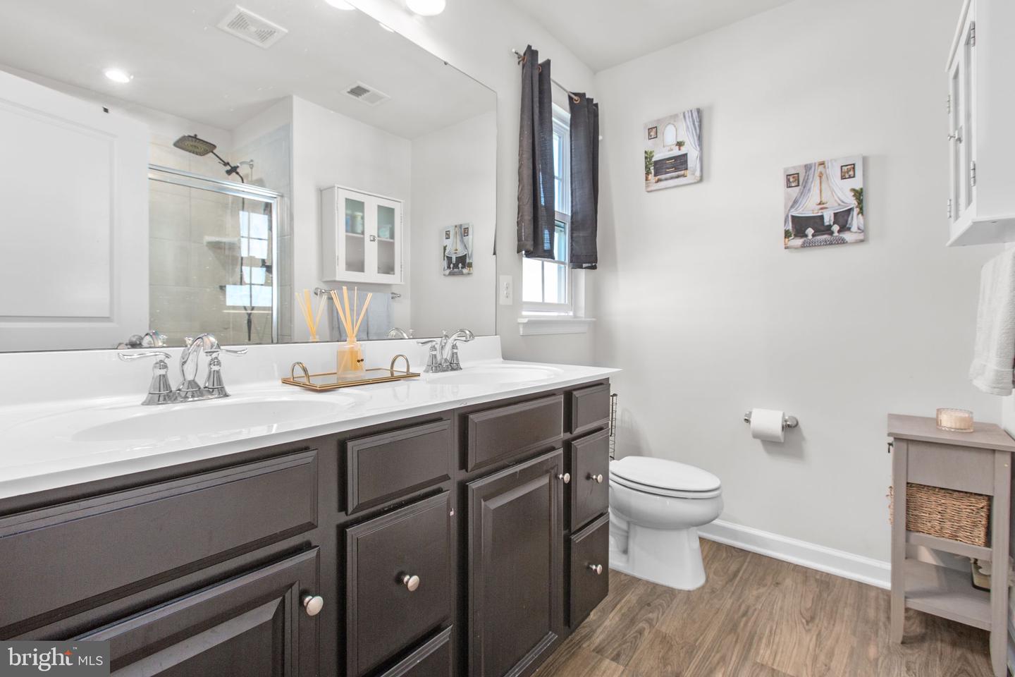 9405 WINTERCHASE CT, FREDERICKSBURG, Virginia 22407, 5 Bedrooms Bedrooms, ,3 BathroomsBathrooms,Residential,For sale,9405 WINTERCHASE CT,VASP2037122 MLS # VASP2037122