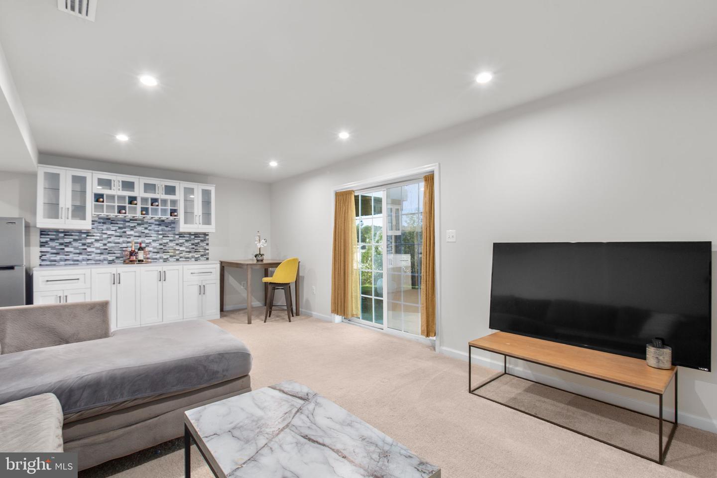 9405 WINTERCHASE CT, FREDERICKSBURG, Virginia 22407, 5 Bedrooms Bedrooms, ,3 BathroomsBathrooms,Residential,For sale,9405 WINTERCHASE CT,VASP2037122 MLS # VASP2037122