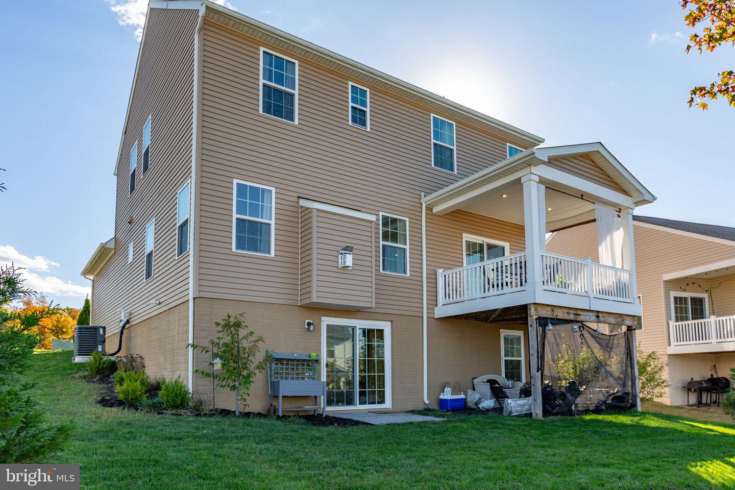 9405 WINTERCHASE CT, FREDERICKSBURG, Virginia 22407, 5 Bedrooms Bedrooms, ,3 BathroomsBathrooms,Residential,For sale,9405 WINTERCHASE CT,VASP2037122 MLS # VASP2037122