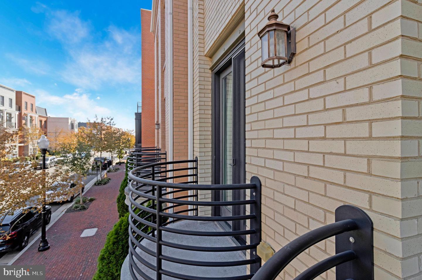 2102 MAIN LINE BLVD, ALEXANDRIA, Virginia 22301, 5 Bedrooms Bedrooms, ,4 BathroomsBathrooms,Residential,For sale,2102 MAIN LINE BLVD,VAAX2051094 MLS # VAAX2051094