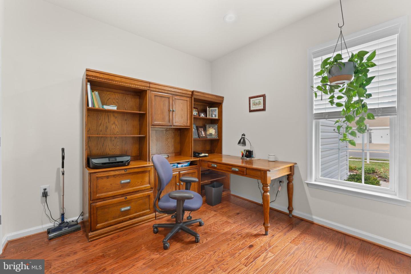 35 MONTAUK AVE, FREDERICKSBURG, Virginia 22406, 2 Bedrooms Bedrooms, 6 Rooms Rooms,2 BathroomsBathrooms,Residential,For sale,35 MONTAUK AVE,VAST2043734 MLS # VAST2043734