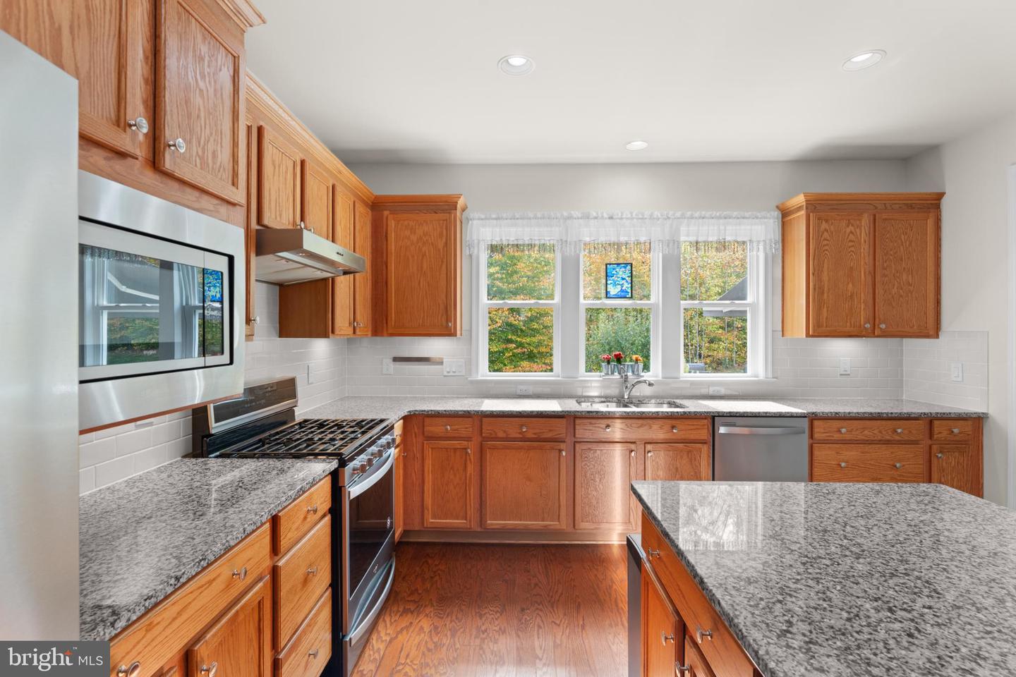 35 MONTAUK AVE, FREDERICKSBURG, Virginia 22406, 2 Bedrooms Bedrooms, 6 Rooms Rooms,2 BathroomsBathrooms,Residential,For sale,35 MONTAUK AVE,VAST2043734 MLS # VAST2043734