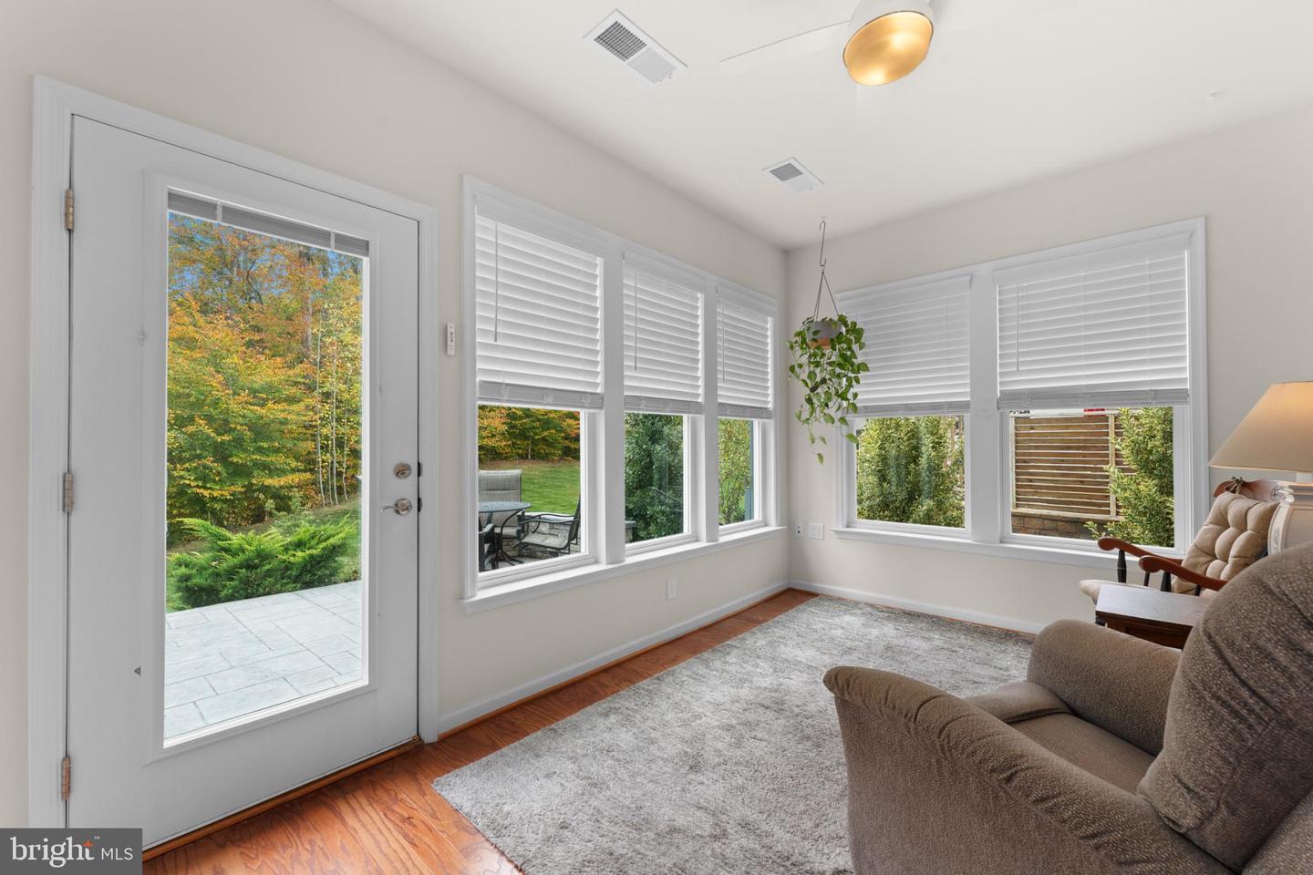 35 MONTAUK AVE, FREDERICKSBURG, Virginia 22406, 2 Bedrooms Bedrooms, 6 Rooms Rooms,2 BathroomsBathrooms,Residential,For sale,35 MONTAUK AVE,VAST2043734 MLS # VAST2043734