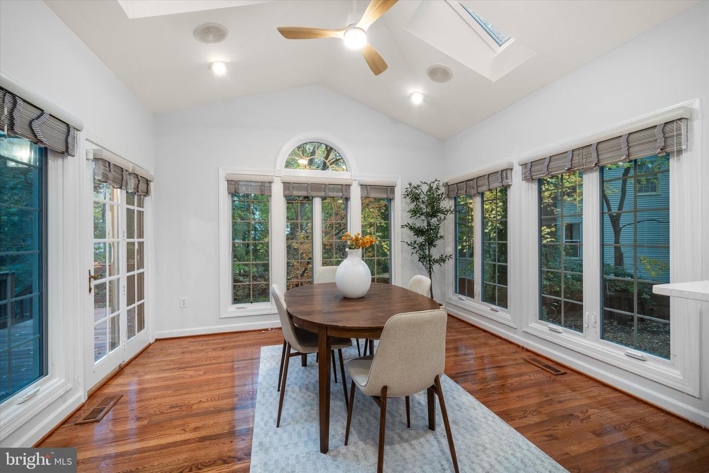 5495 ROCKPOINTE DR, CLIFTON, Virginia 20124, 6 Bedrooms Bedrooms, ,4 BathroomsBathrooms,Residential,For sale,5495 ROCKPOINTE DR,VAFX2276036 MLS # VAFX2276036 5495 ROCKPOINTE DR, CLIFTON, Virginia 20124, 6 Bedrooms Bedrooms, ,4 BathroomsBathrooms,Residential,For sale,5495 ROCKPOINTE DR,VAFX2276036 MLS # VAFX2276036