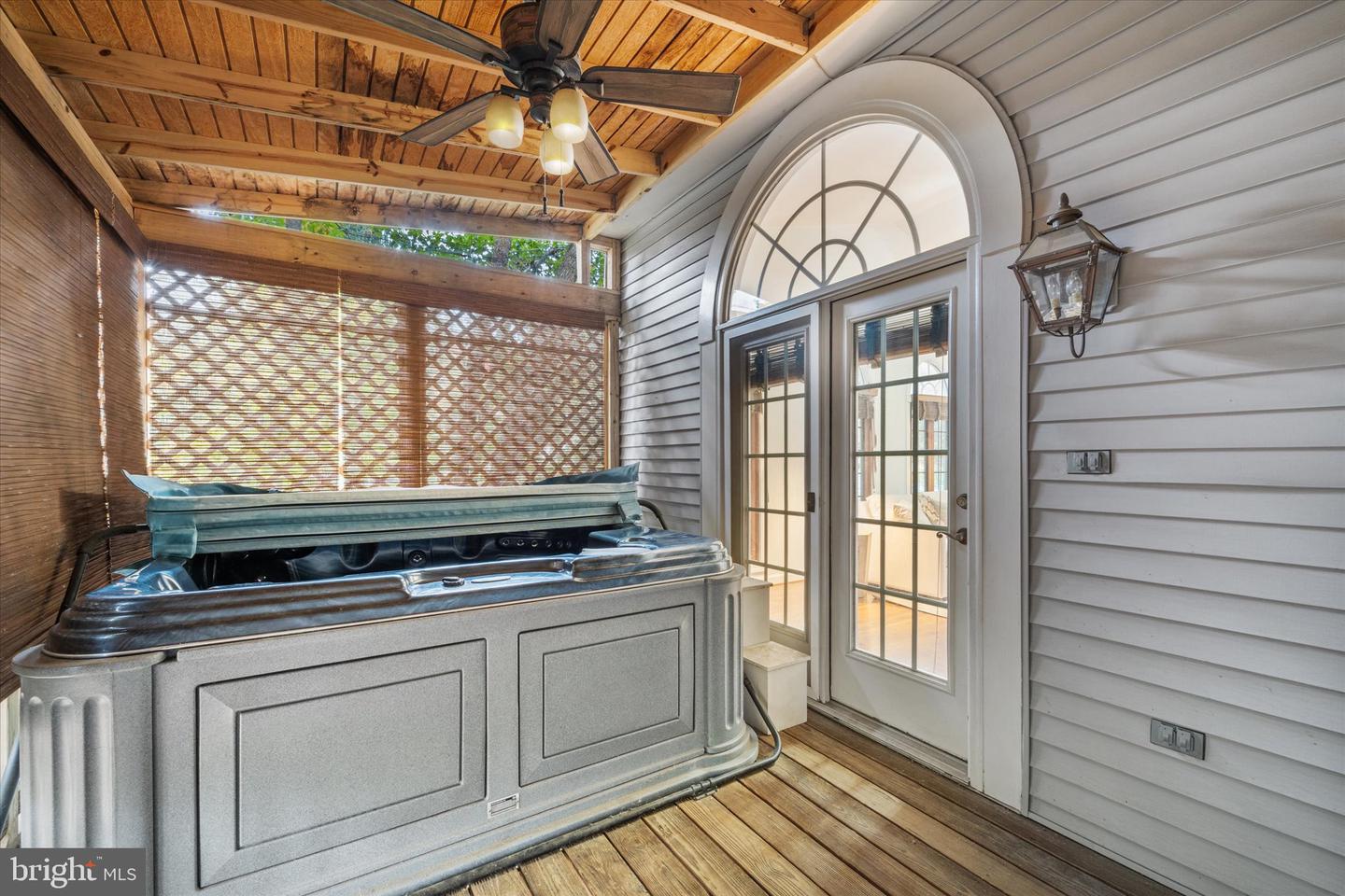 5495 ROCKPOINTE DR, CLIFTON, Virginia 20124, 6 Bedrooms Bedrooms, ,4 BathroomsBathrooms,Residential,For sale,5495 ROCKPOINTE DR,VAFX2276036 MLS # VAFX2276036 5495 ROCKPOINTE DR, CLIFTON, Virginia 20124, 6 Bedrooms Bedrooms, ,4 BathroomsBathrooms,Residential,For sale,5495 ROCKPOINTE DR,VAFX2276036 MLS # VAFX2276036