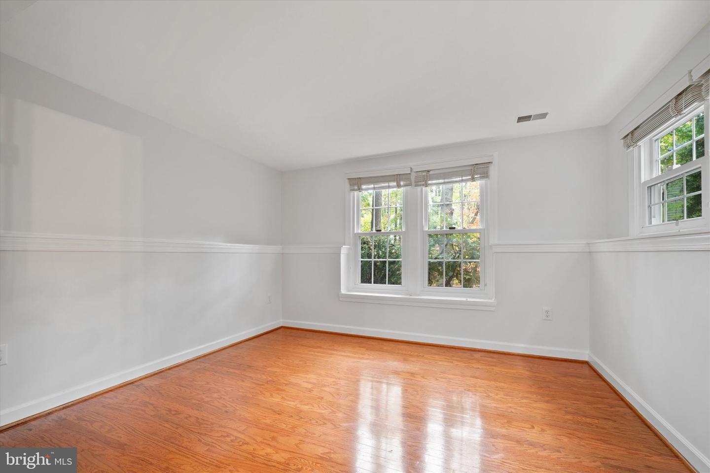 5495 ROCKPOINTE DR, CLIFTON, Virginia 20124, 6 Bedrooms Bedrooms, ,4 BathroomsBathrooms,Residential,For sale,5495 ROCKPOINTE DR,VAFX2276036 MLS # VAFX2276036 5495 ROCKPOINTE DR, CLIFTON, Virginia 20124, 6 Bedrooms Bedrooms, ,4 BathroomsBathrooms,Residential,For sale,5495 ROCKPOINTE DR,VAFX2276036 MLS # VAFX2276036