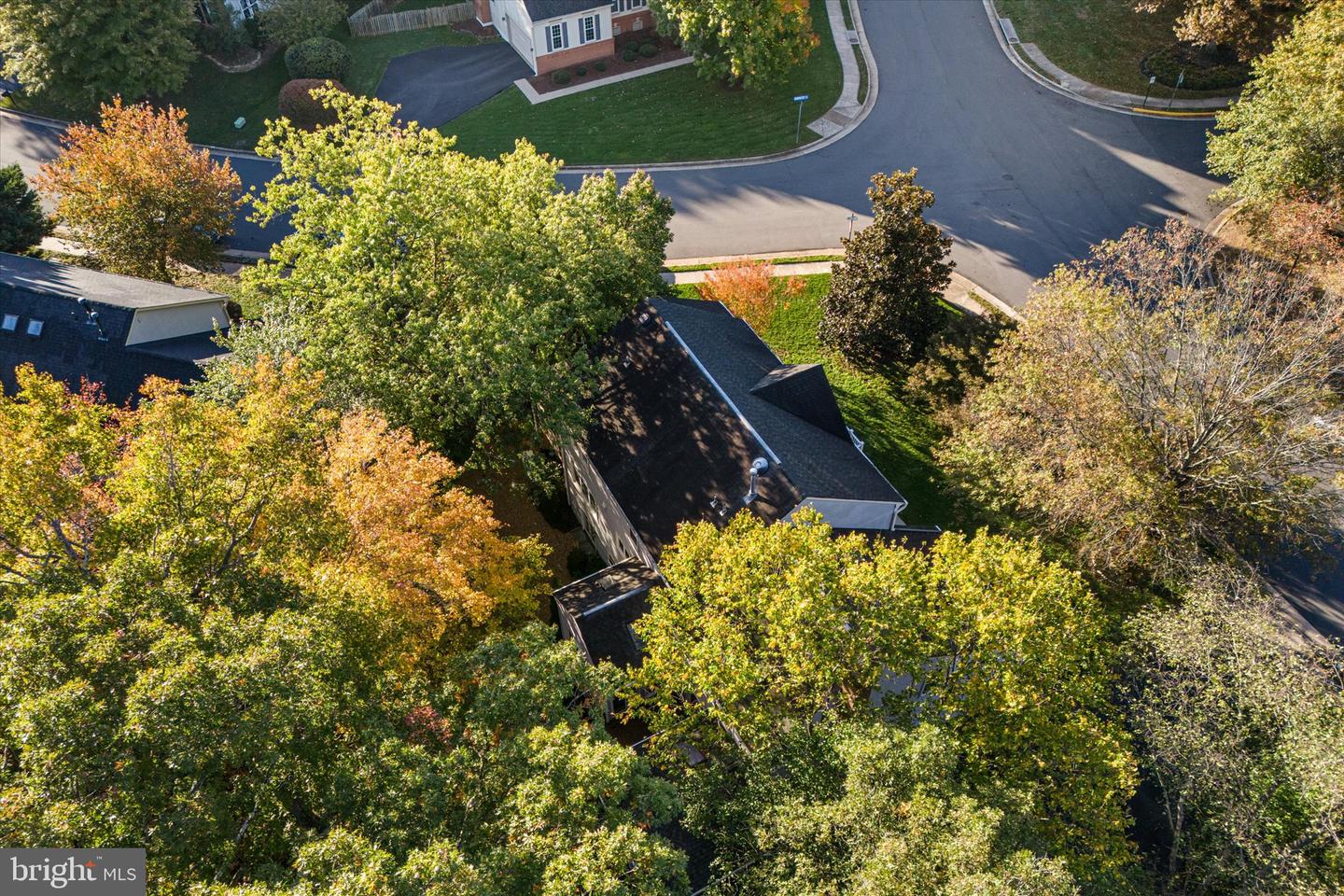 5495 ROCKPOINTE DR, CLIFTON, Virginia 20124, 6 Bedrooms Bedrooms, ,4 BathroomsBathrooms,Residential,For sale,5495 ROCKPOINTE DR,VAFX2276036 MLS # VAFX2276036 5495 ROCKPOINTE DR, CLIFTON, Virginia 20124, 6 Bedrooms Bedrooms, ,4 BathroomsBathrooms,Residential,For sale,5495 ROCKPOINTE DR,VAFX2276036 MLS # VAFX2276036