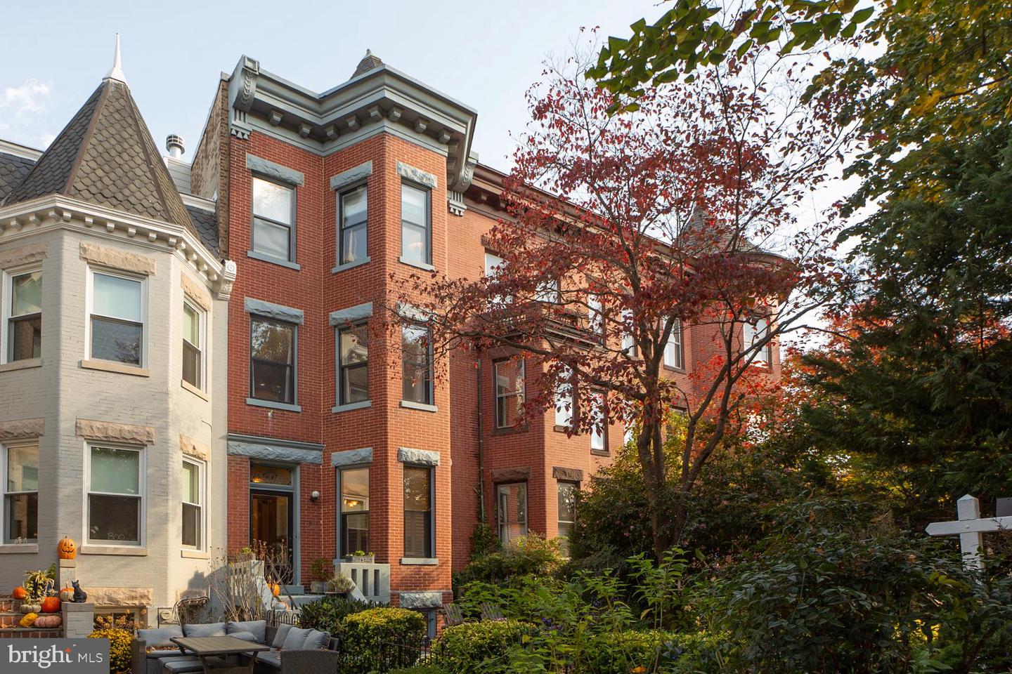 814 MASSACHUSETTS AVE NE, WASHINGTON, District Of Columbia 20002, ,Residential,For sale,814 MASSACHUSETTS AVE NE,DCDC2228716 MLS # DCDC2228716