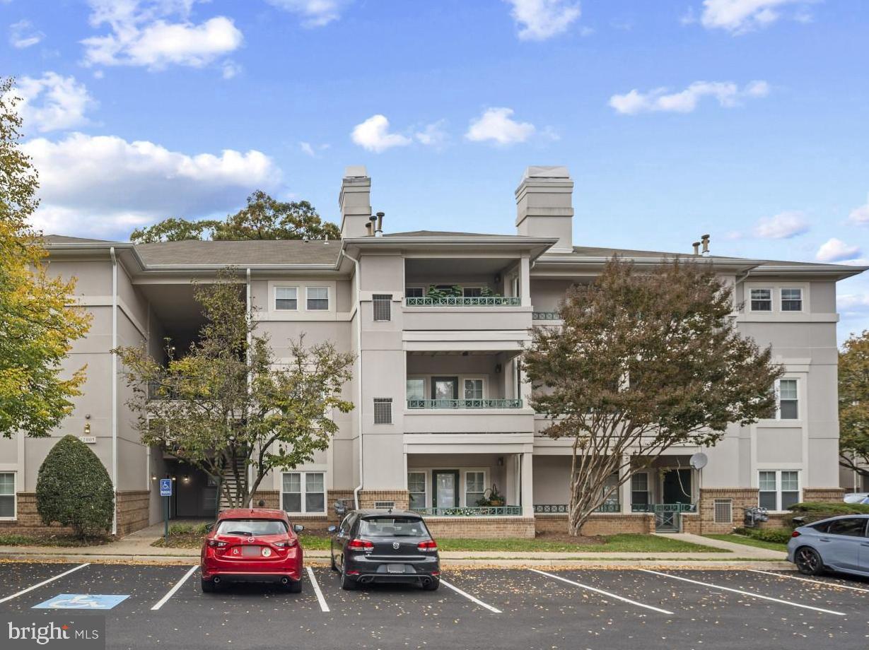 12005 TALIESIN PL #16, RESTON, Virginia 20190, 2 Bedrooms Bedrooms, 7 Rooms Rooms,1 BathroomBathrooms,Residential,For sale,12005 TALIESIN PL #16,VAFX2276198 MLS # VAFX2276198