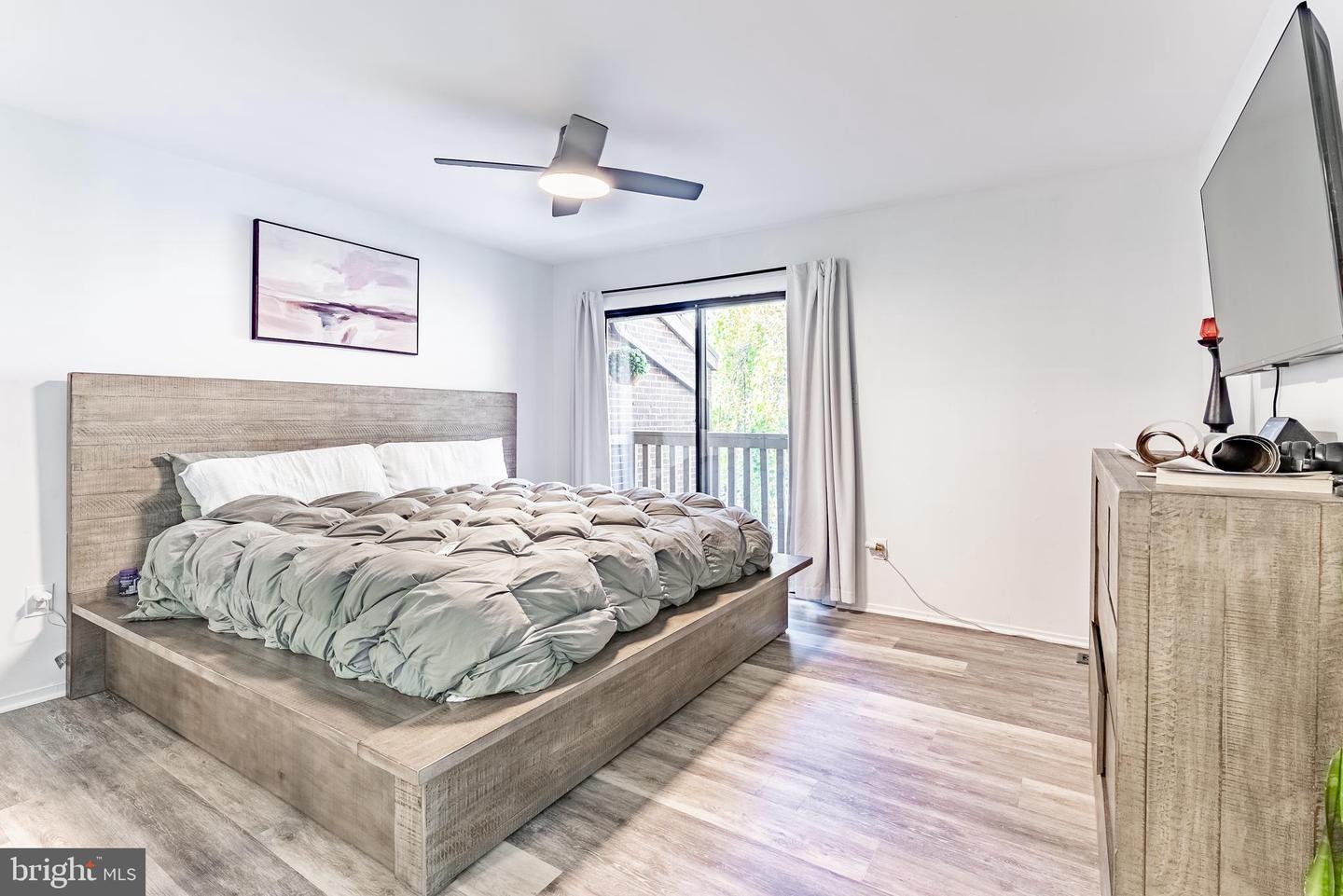 2045 WINGED FOOT CT, RESTON, Virginia 20191, 3 Bedrooms Bedrooms, ,2 BathroomsBathrooms,Residential,For sale,2045 WINGED FOOT CT,VAFX2276292 MLS # VAFX2276292 2045 WINGED FOOT CT, RESTON, Virginia 20191, 3 Bedrooms Bedrooms, ,2 BathroomsBathrooms,Residential,For sale,2045 WINGED FOOT CT,VAFX2276292 MLS # VAFX2276292