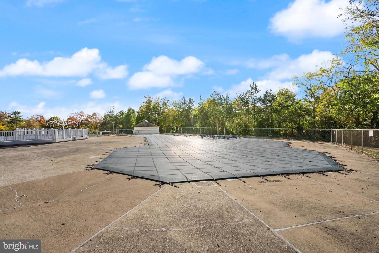 6905-B KEYSER WAY, ALEXANDRIA, Virginia 22310, 2 Bedrooms Bedrooms, ,2 BathroomsBathrooms,Residential,For sale,6905-B KEYSER WAY,VAFX2276352 MLS # VAFX2276352