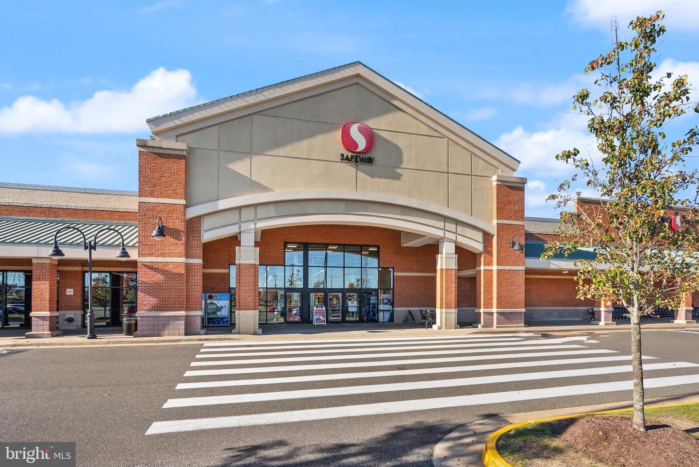 6905-B KEYSER WAY, ALEXANDRIA, Virginia 22310, 2 Bedrooms Bedrooms, ,2 BathroomsBathrooms,Residential,For sale,6905-B KEYSER WAY,VAFX2276352 MLS # VAFX2276352