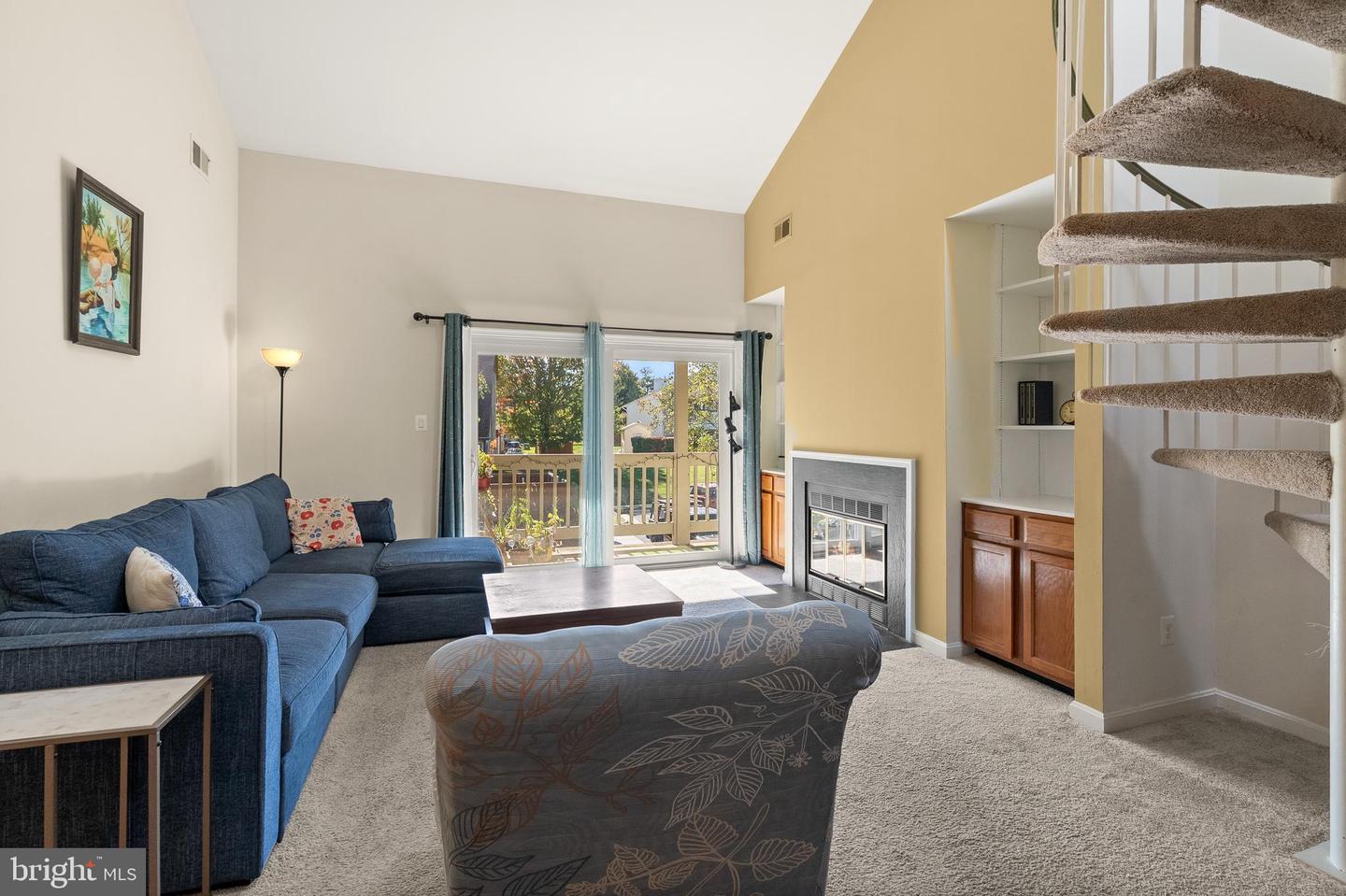 6905-B KEYSER WAY, ALEXANDRIA, Virginia 22310, 2 Bedrooms Bedrooms, ,2 BathroomsBathrooms,Residential,For sale,6905-B KEYSER WAY,VAFX2276352 MLS # VAFX2276352