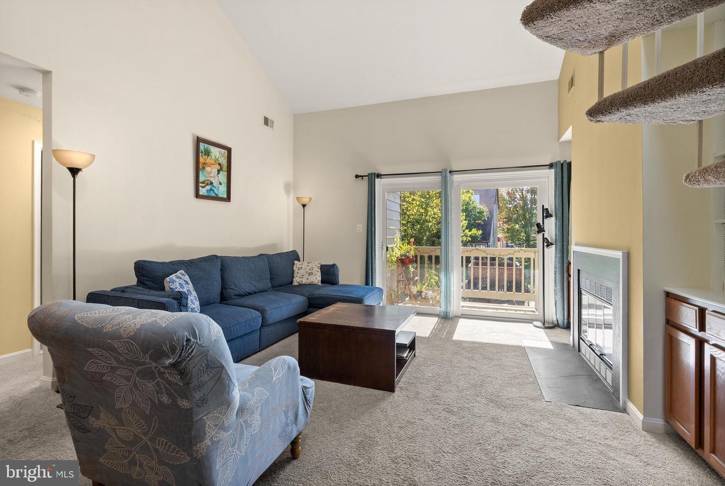 6905-B KEYSER WAY, ALEXANDRIA, Virginia 22310, 2 Bedrooms Bedrooms, ,2 BathroomsBathrooms,Residential,For sale,6905-B KEYSER WAY,VAFX2276352 MLS # VAFX2276352