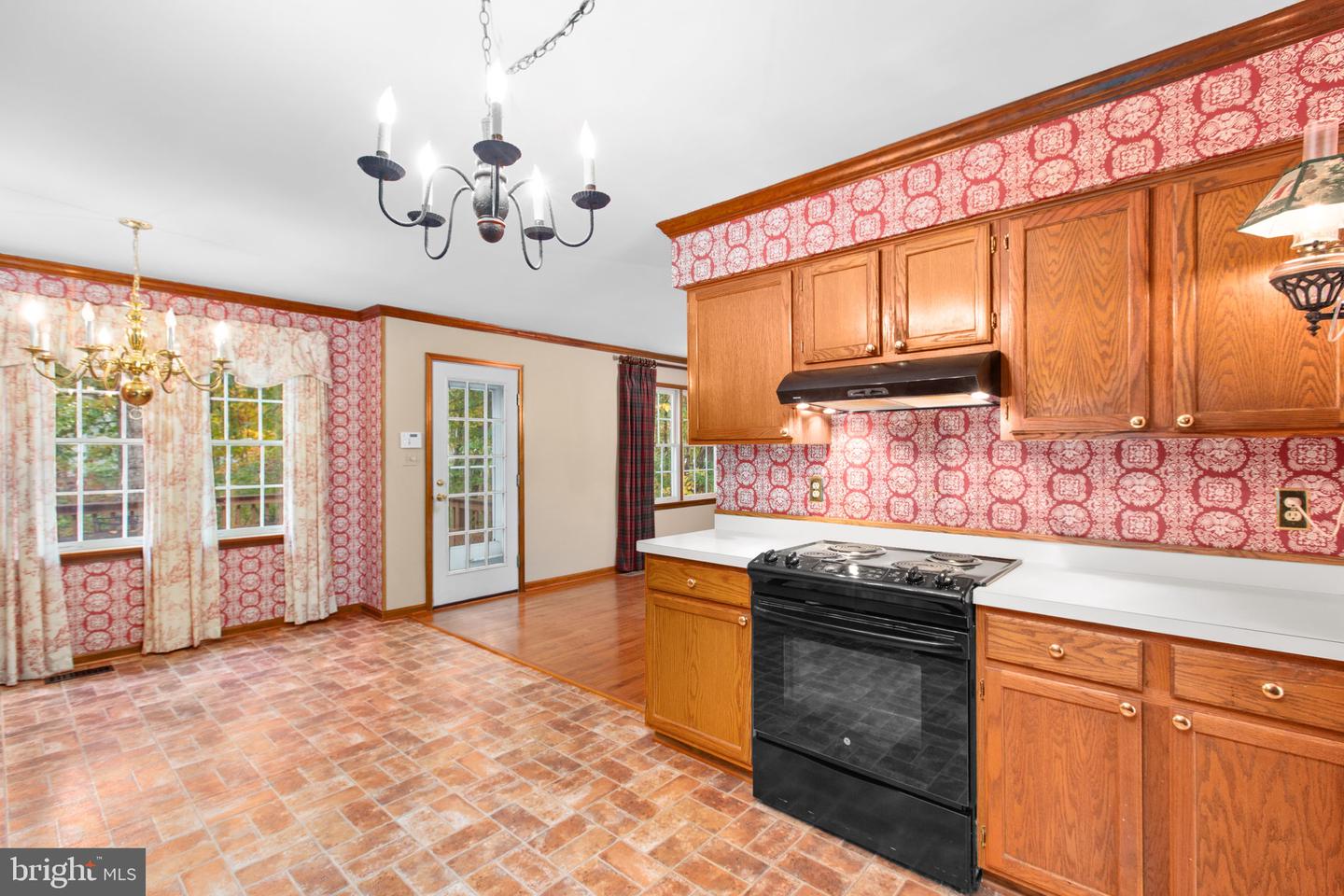 4305 WICKHAM CT, FREDERICKSBURG, Virginia 22408, 4 Bedrooms Bedrooms, 12 Rooms Rooms,2 BathroomsBathrooms,Residential,For sale,4305 WICKHAM CT,VASP2037266 MLS # VASP2037266