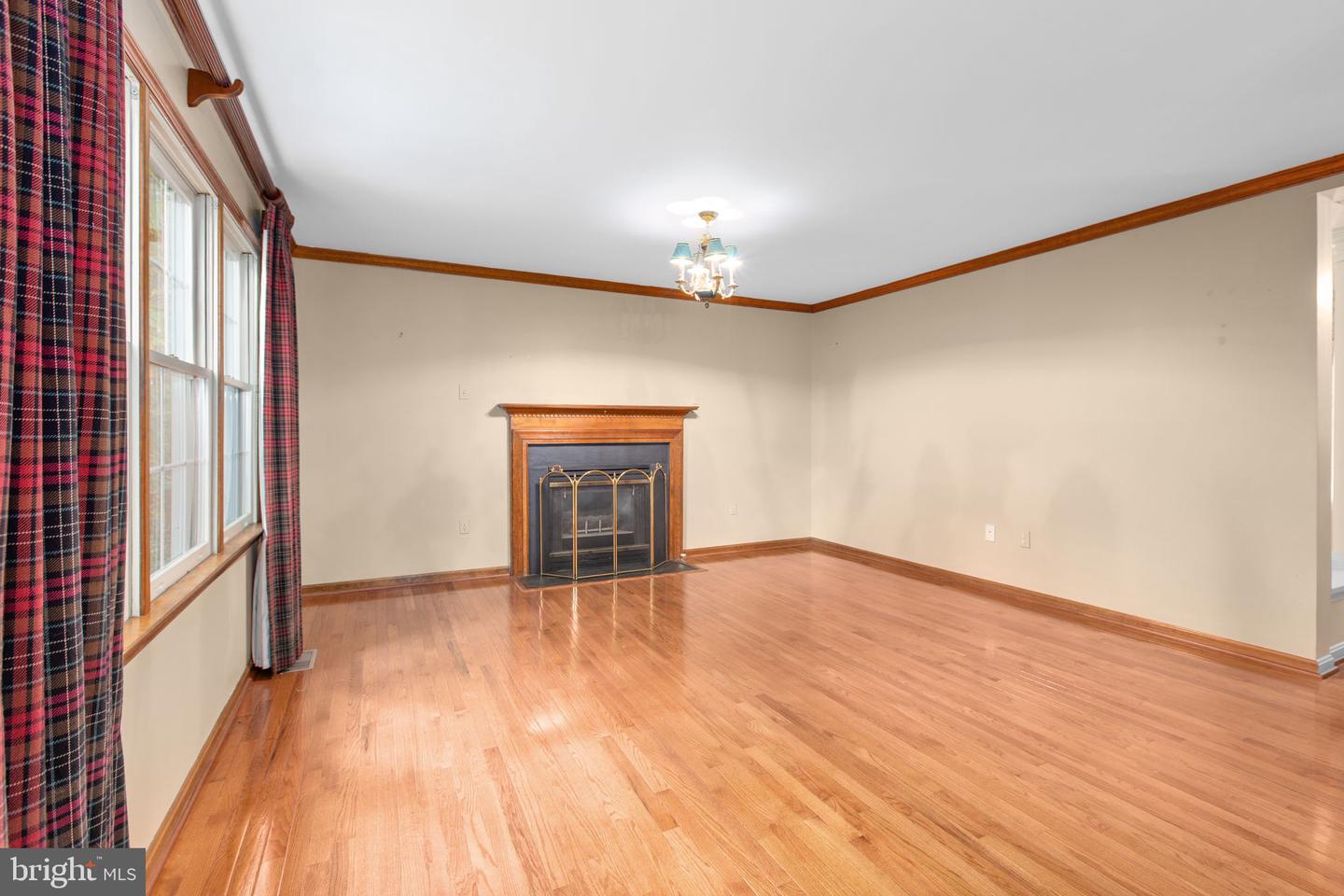 4305 WICKHAM CT, FREDERICKSBURG, Virginia 22408, 4 Bedrooms Bedrooms, 12 Rooms Rooms,2 BathroomsBathrooms,Residential,For sale,4305 WICKHAM CT,VASP2037266 MLS # VASP2037266