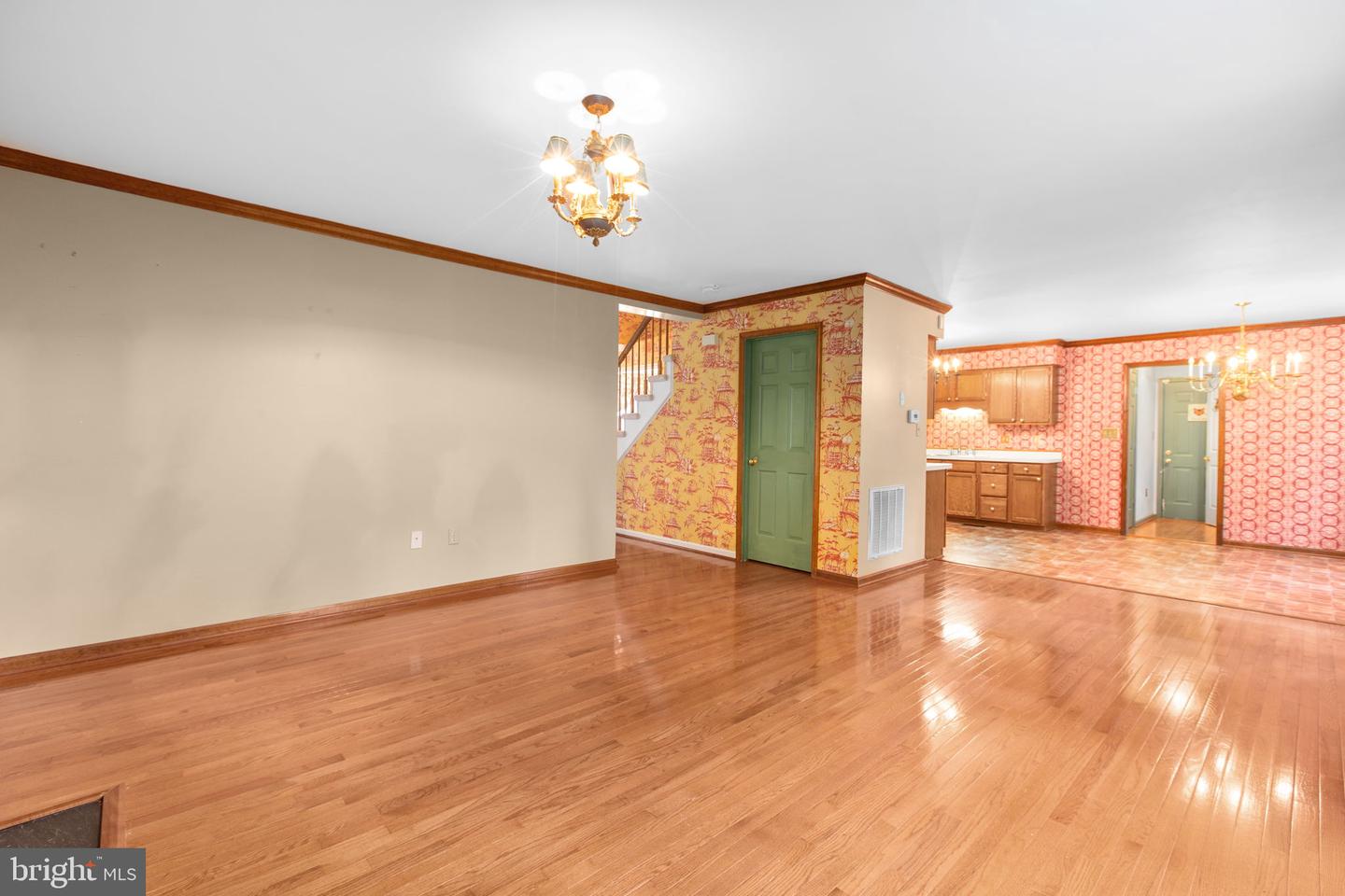 4305 WICKHAM CT, FREDERICKSBURG, Virginia 22408, 4 Bedrooms Bedrooms, 12 Rooms Rooms,2 BathroomsBathrooms,Residential,For sale,4305 WICKHAM CT,VASP2037266 MLS # VASP2037266