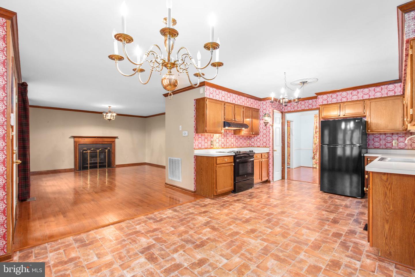 4305 WICKHAM CT, FREDERICKSBURG, Virginia 22408, 4 Bedrooms Bedrooms, 12 Rooms Rooms,2 BathroomsBathrooms,Residential,For sale,4305 WICKHAM CT,VASP2037266 MLS # VASP2037266