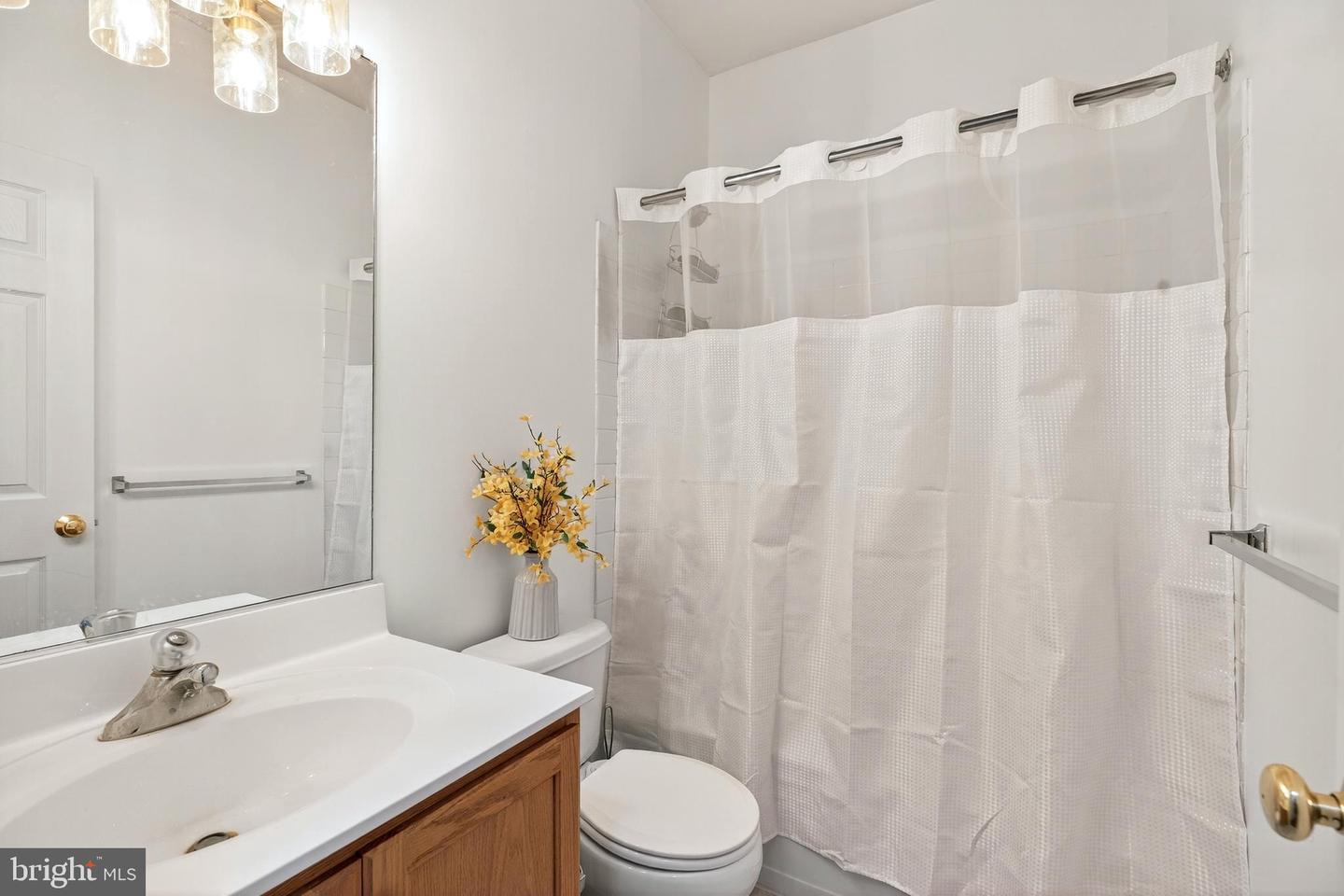 25065 RIDING CENTER DR, CHANTILLY, Virginia 20152, 3 Bedrooms Bedrooms, ,3 BathroomsBathrooms,Residential,For sale,25065 RIDING CENTER DR,VALO2109508 MLS # VALO2109508