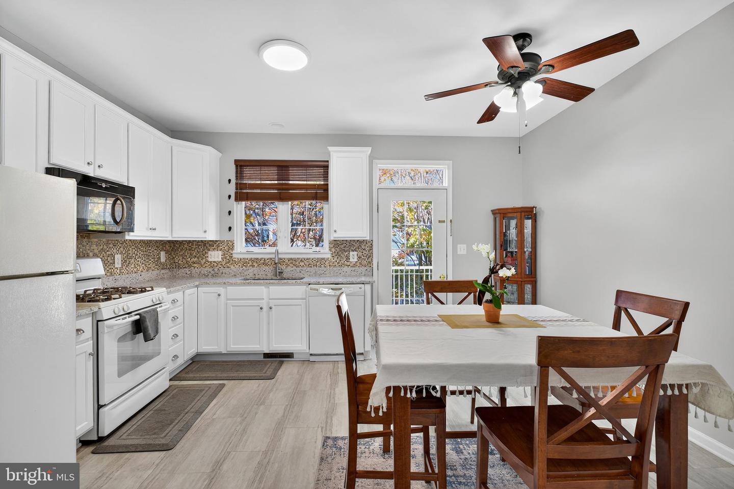 25065 RIDING CENTER DR, CHANTILLY, Virginia 20152, 3 Bedrooms Bedrooms, ,3 BathroomsBathrooms,Residential,For sale,25065 RIDING CENTER DR,VALO2109508 MLS # VALO2109508