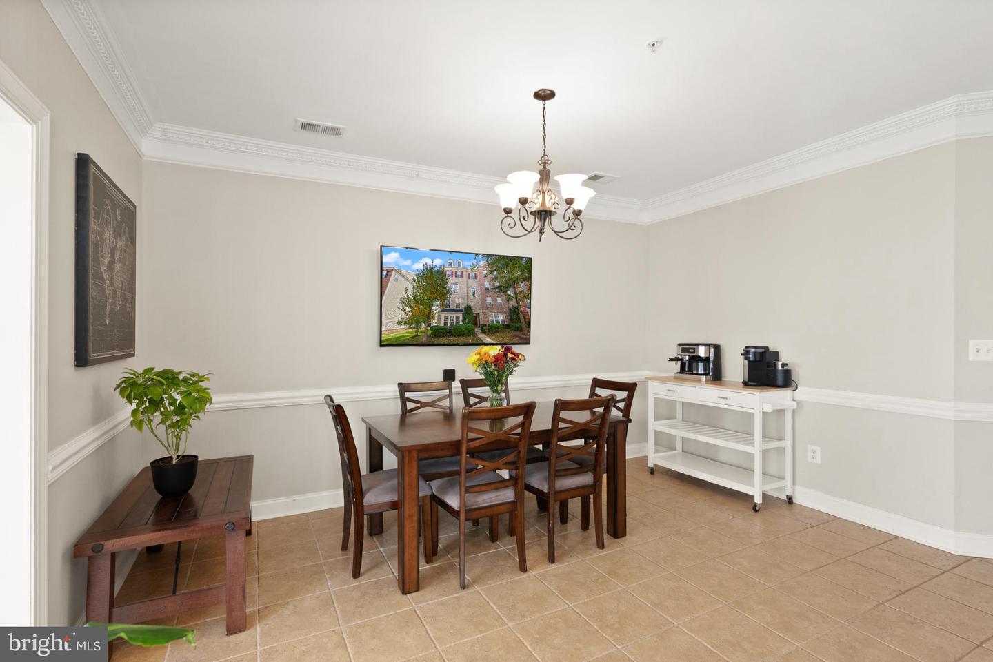 2238 MARGRAF CIR, WOODBRIDGE, Virginia 22191, 3 Bedrooms Bedrooms, 6 Rooms Rooms,2 BathroomsBathrooms,Residential,For sale,2238 MARGRAF CIR,VAPW2106656 MLS # VAPW2106656