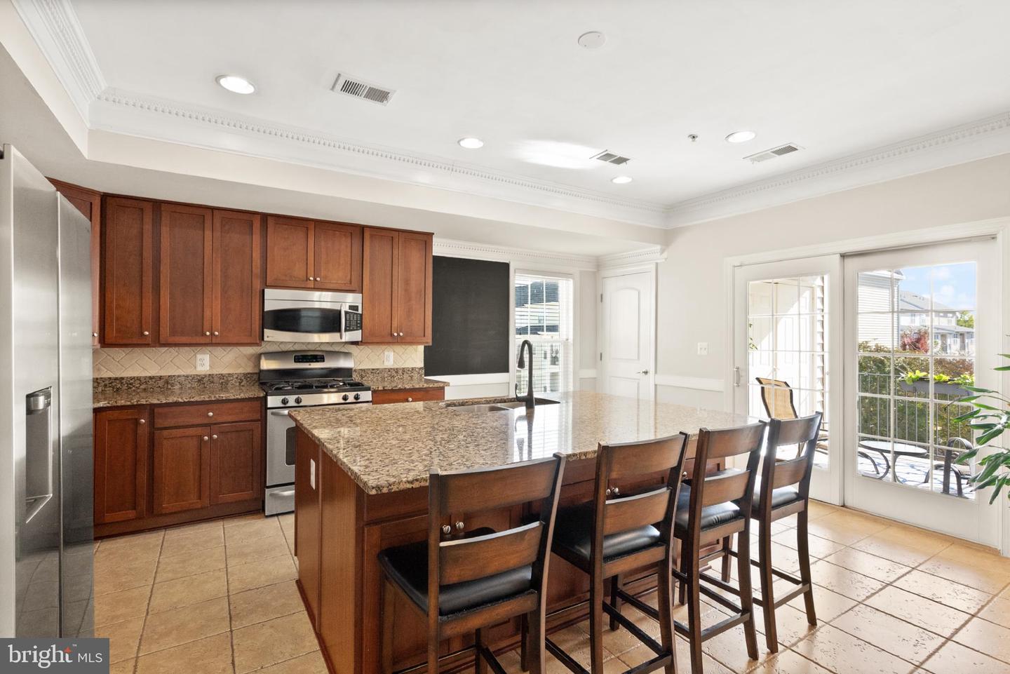 2238 MARGRAF CIR, WOODBRIDGE, Virginia 22191, 3 Bedrooms Bedrooms, 6 Rooms Rooms,2 BathroomsBathrooms,Residential,For sale,2238 MARGRAF CIR,VAPW2106656 MLS # VAPW2106656