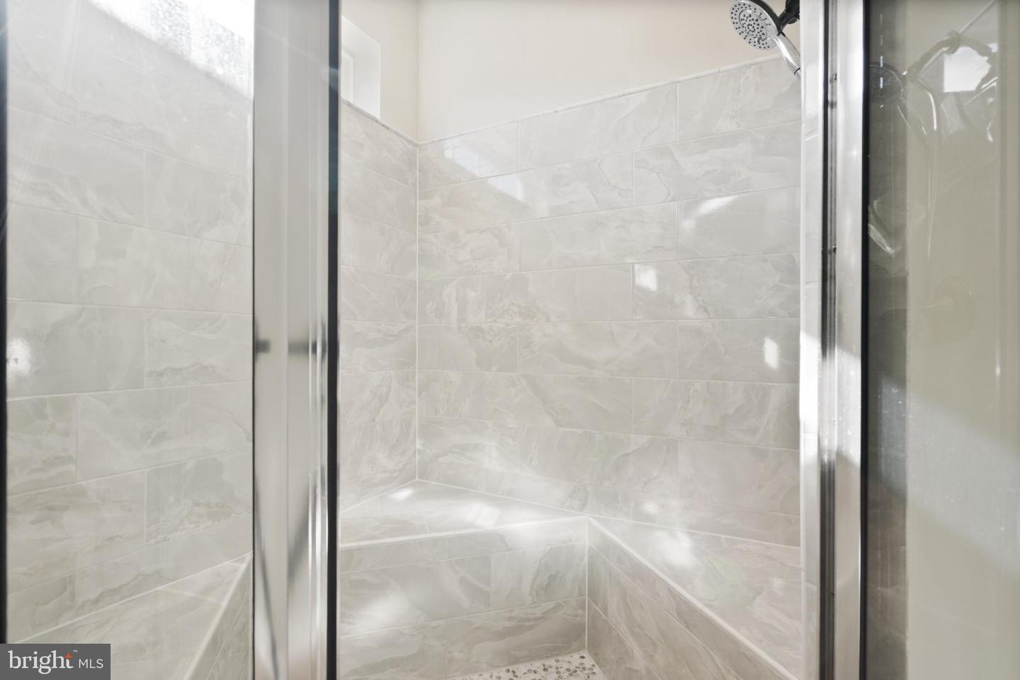 2238 MARGRAF CIR, WOODBRIDGE, Virginia 22191, 3 Bedrooms Bedrooms, 6 Rooms Rooms,2 BathroomsBathrooms,Residential,For sale,2238 MARGRAF CIR,VAPW2106656 MLS # VAPW2106656