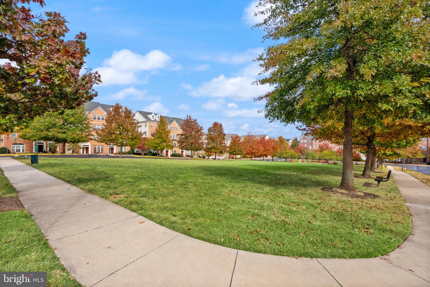 2238 MARGRAF CIR, WOODBRIDGE, Virginia 22191, 3 Bedrooms Bedrooms, 6 Rooms Rooms,2 BathroomsBathrooms,Residential,For sale,2238 MARGRAF CIR,VAPW2106656 MLS # VAPW2106656