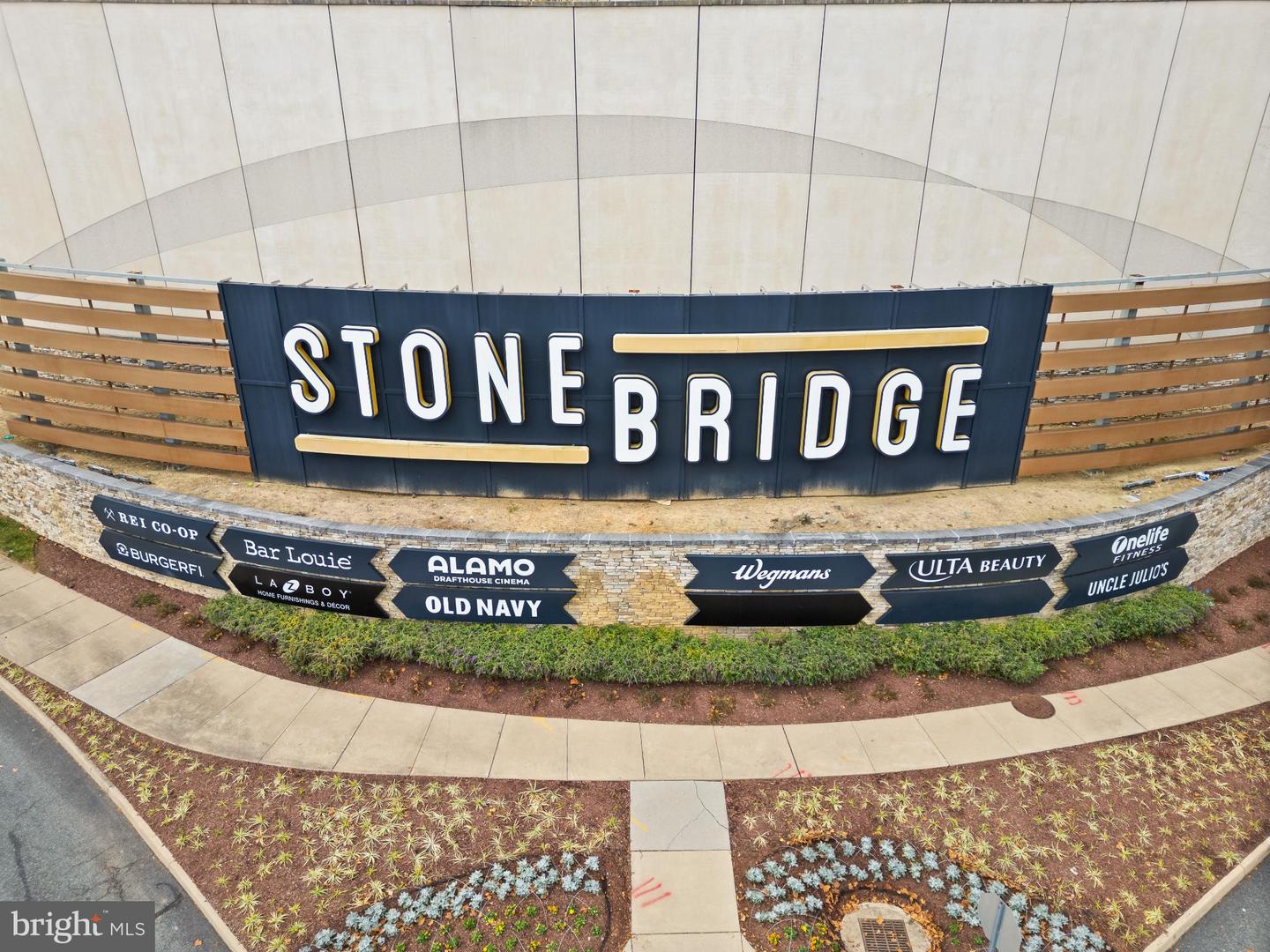 2238 MARGRAF CIR, WOODBRIDGE, Virginia 22191, 3 Bedrooms Bedrooms, 6 Rooms Rooms,2 BathroomsBathrooms,Residential,For sale,2238 MARGRAF CIR,VAPW2106656 MLS # VAPW2106656