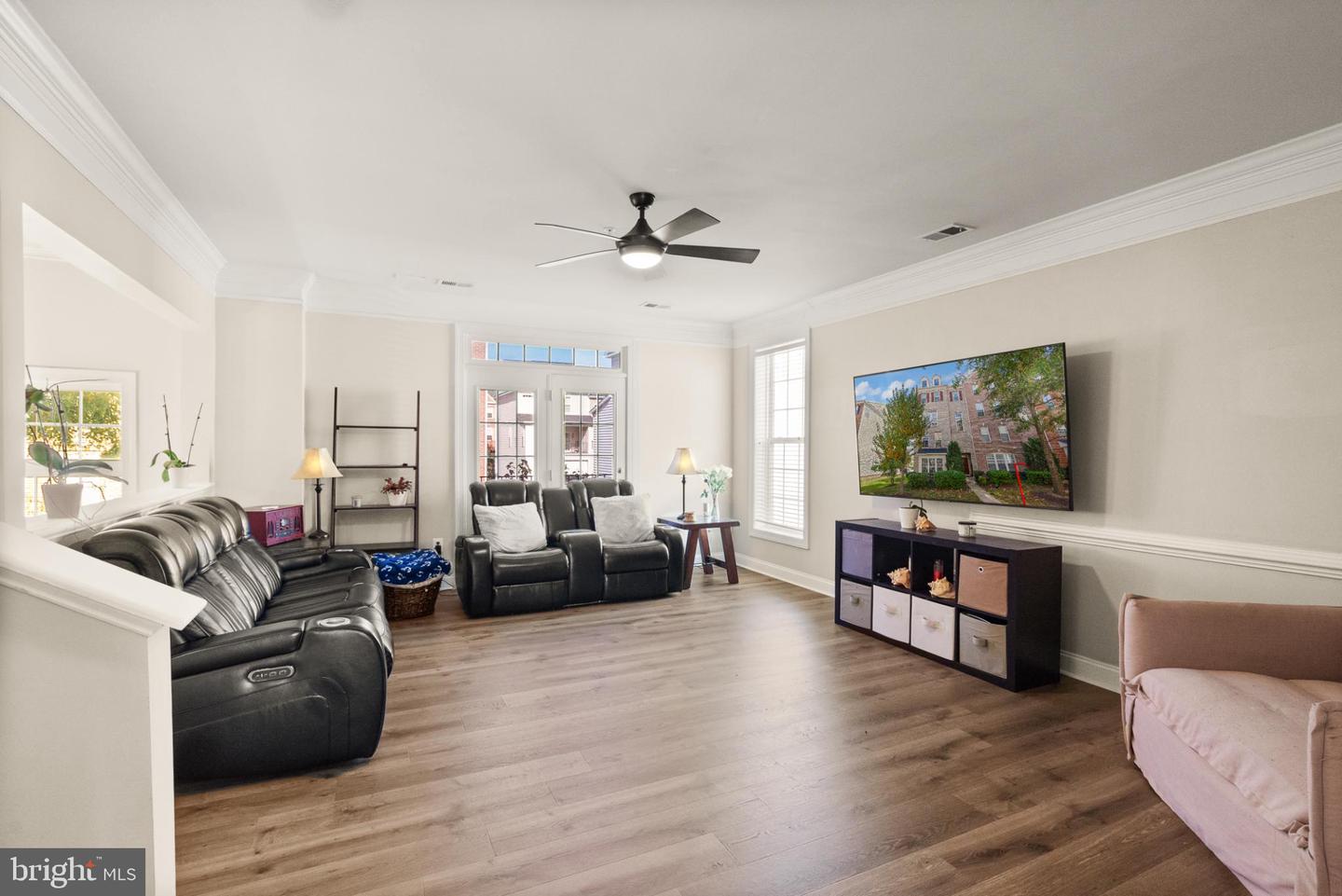 2238 MARGRAF CIR, WOODBRIDGE, Virginia 22191, 3 Bedrooms Bedrooms, 6 Rooms Rooms,2 BathroomsBathrooms,Residential,For sale,2238 MARGRAF CIR,VAPW2106656 MLS # VAPW2106656