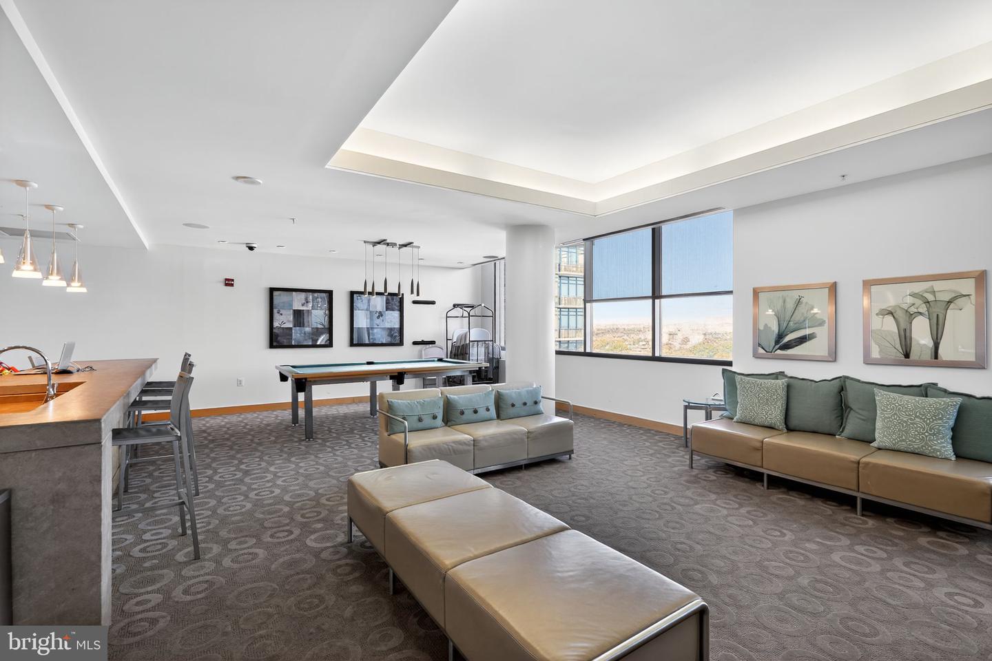 2001 15TH ST N #420, ARLINGTON, Virginia 22201, 1 Bedroom Bedrooms, ,1 BathroomBathrooms,Residential,For sale,2001 15TH ST N #420,VAAR2065304 MLS # VAAR2065304