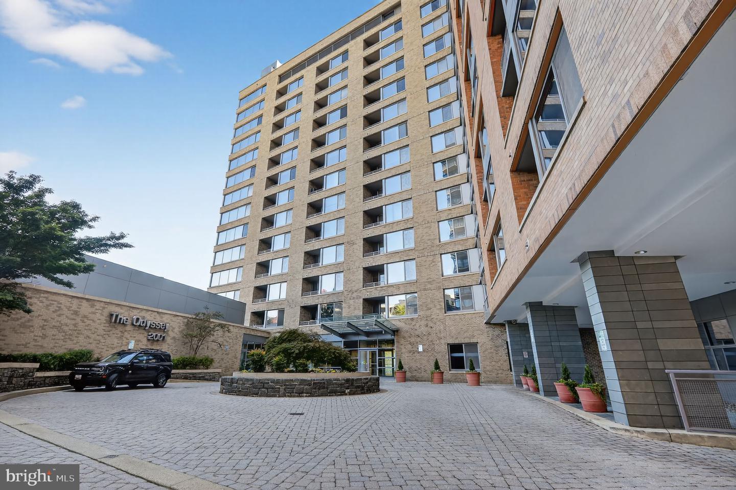 2001 15TH ST N #420, ARLINGTON, Virginia 22201, 1 Bedroom Bedrooms, ,1 BathroomBathrooms,Residential,For sale,2001 15TH ST N #420,VAAR2065304 MLS # VAAR2065304