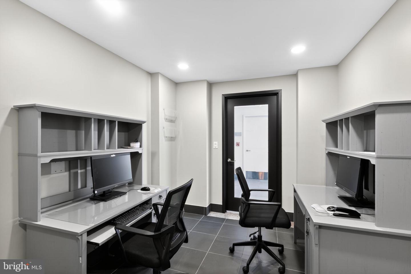 2001 15TH ST N #420, ARLINGTON, Virginia 22201, 1 Bedroom Bedrooms, ,1 BathroomBathrooms,Residential,For sale,2001 15TH ST N #420,VAAR2065304 MLS # VAAR2065304