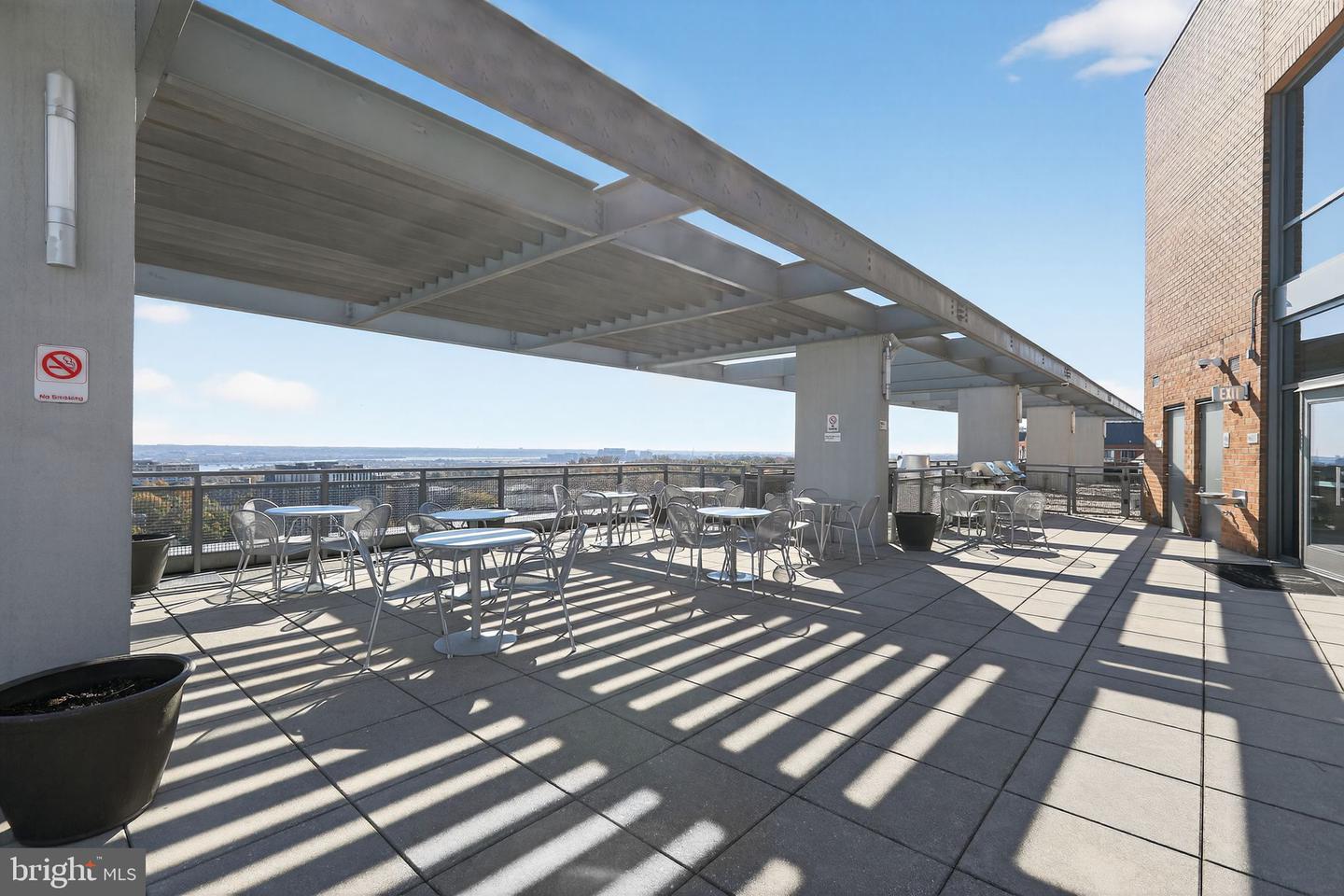 2001 15TH ST N #420, ARLINGTON, Virginia 22201, 1 Bedroom Bedrooms, ,1 BathroomBathrooms,Residential,For sale,2001 15TH ST N #420,VAAR2065304 MLS # VAAR2065304