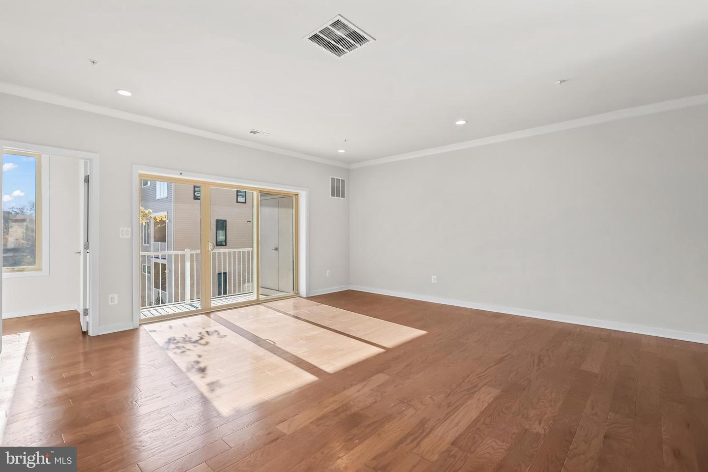 23647 HOPEWELL MANOR TER, ASHBURN, Virginia 20148, 3 Bedrooms Bedrooms, ,2 BathroomsBathrooms,Residential,For sale,23647 HOPEWELL MANOR TER,VALO2109578 MLS # VALO2109578 23647 HOPEWELL MANOR TER, ASHBURN, Virginia 20148, 3 Bedrooms Bedrooms, ,2 BathroomsBathrooms,Residential,For sale,23647 HOPEWELL MANOR TER,VALO2109578 MLS # VALO2109578