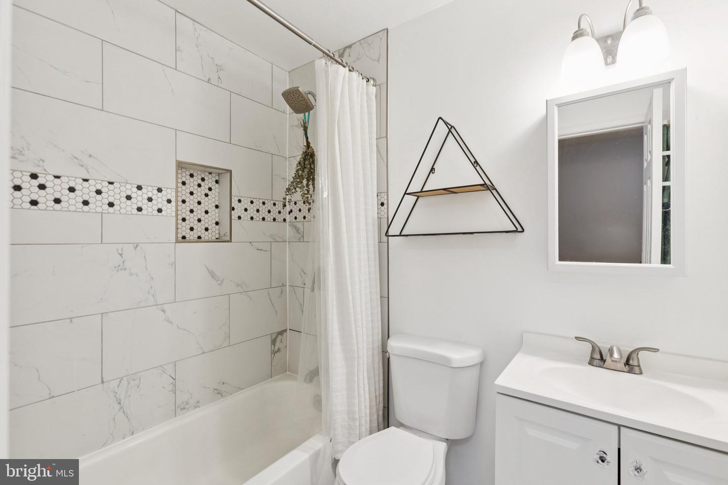 2700 2ND ST SE, WASHINGTON, District Of Columbia 20032, 4 Bedrooms Bedrooms, ,2 BathroomsBathrooms,Residential,For sale,2700 2ND ST SE,DCDC2228754 MLS # DCDC2228754