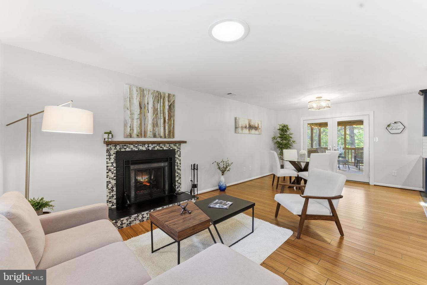 11309 GATESBOROUGH LN, RESTON, Virginia 20191, 3 Bedrooms Bedrooms, 5 Rooms Rooms,2 BathroomsBathrooms,Residential,For sale,11309 GATESBOROUGH LN,VAFX2276082 MLS # VAFX2276082