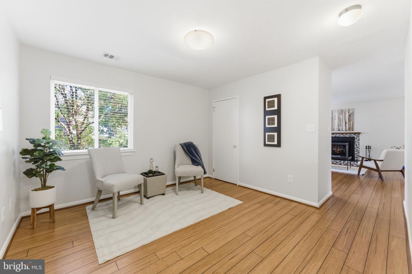 11309 GATESBOROUGH LN, RESTON, Virginia 20191, 3 Bedrooms Bedrooms, 5 Rooms Rooms,2 BathroomsBathrooms,Residential,For sale,11309 GATESBOROUGH LN,VAFX2276082 MLS # VAFX2276082