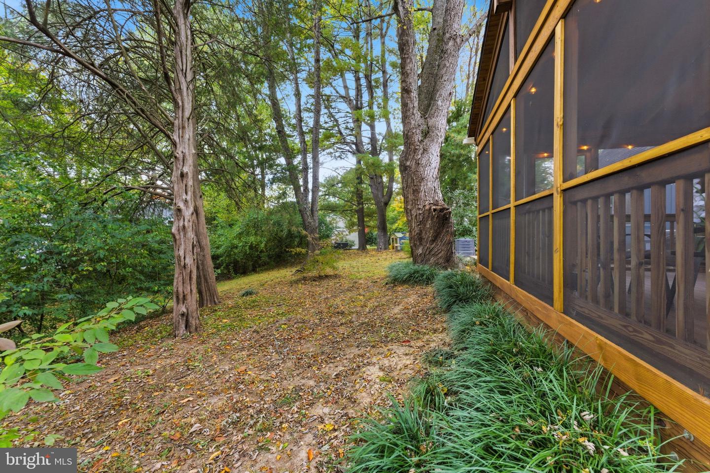 11309 GATESBOROUGH LN, RESTON, Virginia 20191, 3 Bedrooms Bedrooms, 5 Rooms Rooms,2 BathroomsBathrooms,Residential,For sale,11309 GATESBOROUGH LN,VAFX2276082 MLS # VAFX2276082