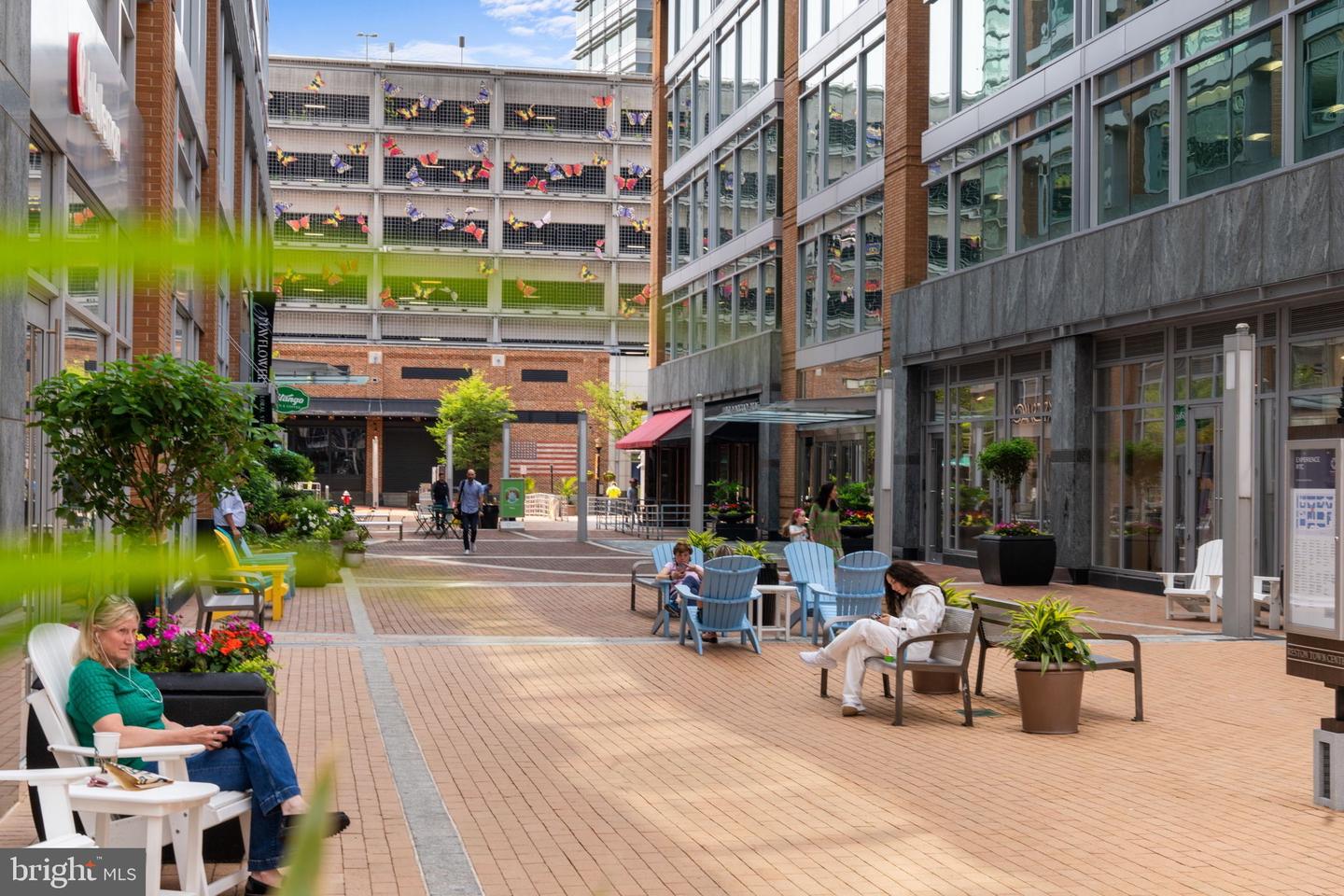 11309 GATESBOROUGH LN, RESTON, Virginia 20191, 3 Bedrooms Bedrooms, 5 Rooms Rooms,2 BathroomsBathrooms,Residential,For sale,11309 GATESBOROUGH LN,VAFX2276082 MLS # VAFX2276082