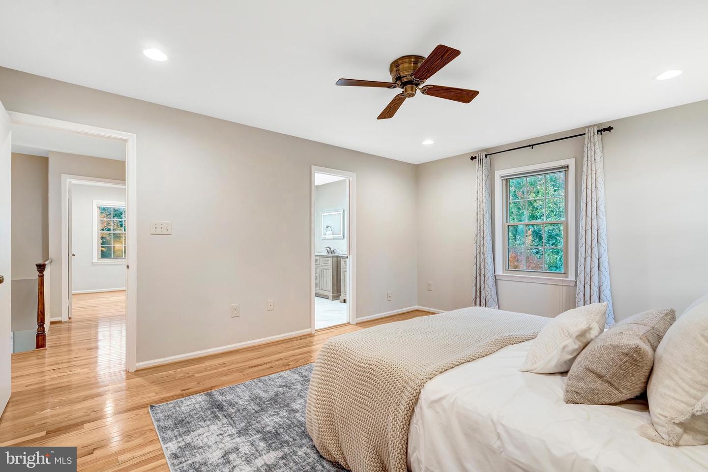 1332 CARPERS FARM WAY, VIENNA, Virginia 22182, 5 Bedrooms Bedrooms, ,3 BathroomsBathrooms,Residential,For sale,1332 CARPERS FARM WAY,VAFX2276094 MLS # VAFX2276094 1332 CARPERS FARM WAY, VIENNA, Virginia 22182, 5 Bedrooms Bedrooms, ,3 BathroomsBathrooms,Residential,For sale,1332 CARPERS FARM WAY,VAFX2276094 MLS # VAFX2276094