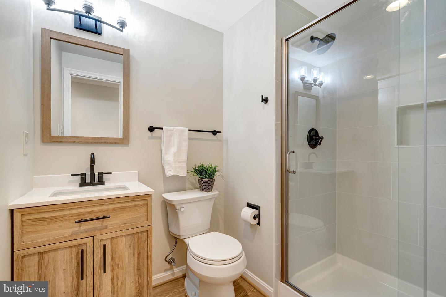 1332 CARPERS FARM WAY, VIENNA, Virginia 22182, 5 Bedrooms Bedrooms, ,3 BathroomsBathrooms,Residential,For sale,1332 CARPERS FARM WAY,VAFX2276094 MLS # VAFX2276094 1332 CARPERS FARM WAY, VIENNA, Virginia 22182, 5 Bedrooms Bedrooms, ,3 BathroomsBathrooms,Residential,For sale,1332 CARPERS FARM WAY,VAFX2276094 MLS # VAFX2276094