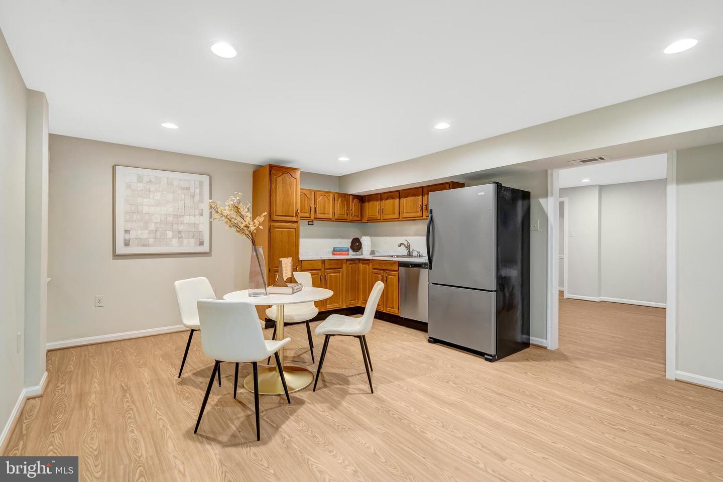 1332 CARPERS FARM WAY, VIENNA, Virginia 22182, 5 Bedrooms Bedrooms, ,3 BathroomsBathrooms,Residential,For sale,1332 CARPERS FARM WAY,VAFX2276094 MLS # VAFX2276094 1332 CARPERS FARM WAY, VIENNA, Virginia 22182, 5 Bedrooms Bedrooms, ,3 BathroomsBathrooms,Residential,For sale,1332 CARPERS FARM WAY,VAFX2276094 MLS # VAFX2276094