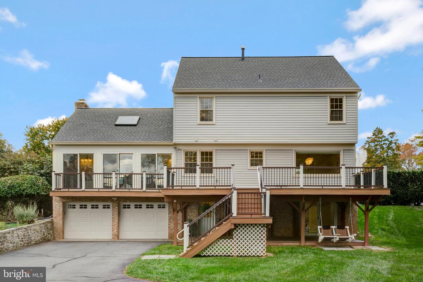 1332 CARPERS FARM WAY, VIENNA, Virginia 22182, 5 Bedrooms Bedrooms, ,3 BathroomsBathrooms,Residential,For sale,1332 CARPERS FARM WAY,VAFX2276094 MLS # VAFX2276094 1332 CARPERS FARM WAY, VIENNA, Virginia 22182, 5 Bedrooms Bedrooms, ,3 BathroomsBathrooms,Residential,For sale,1332 CARPERS FARM WAY,VAFX2276094 MLS # VAFX2276094