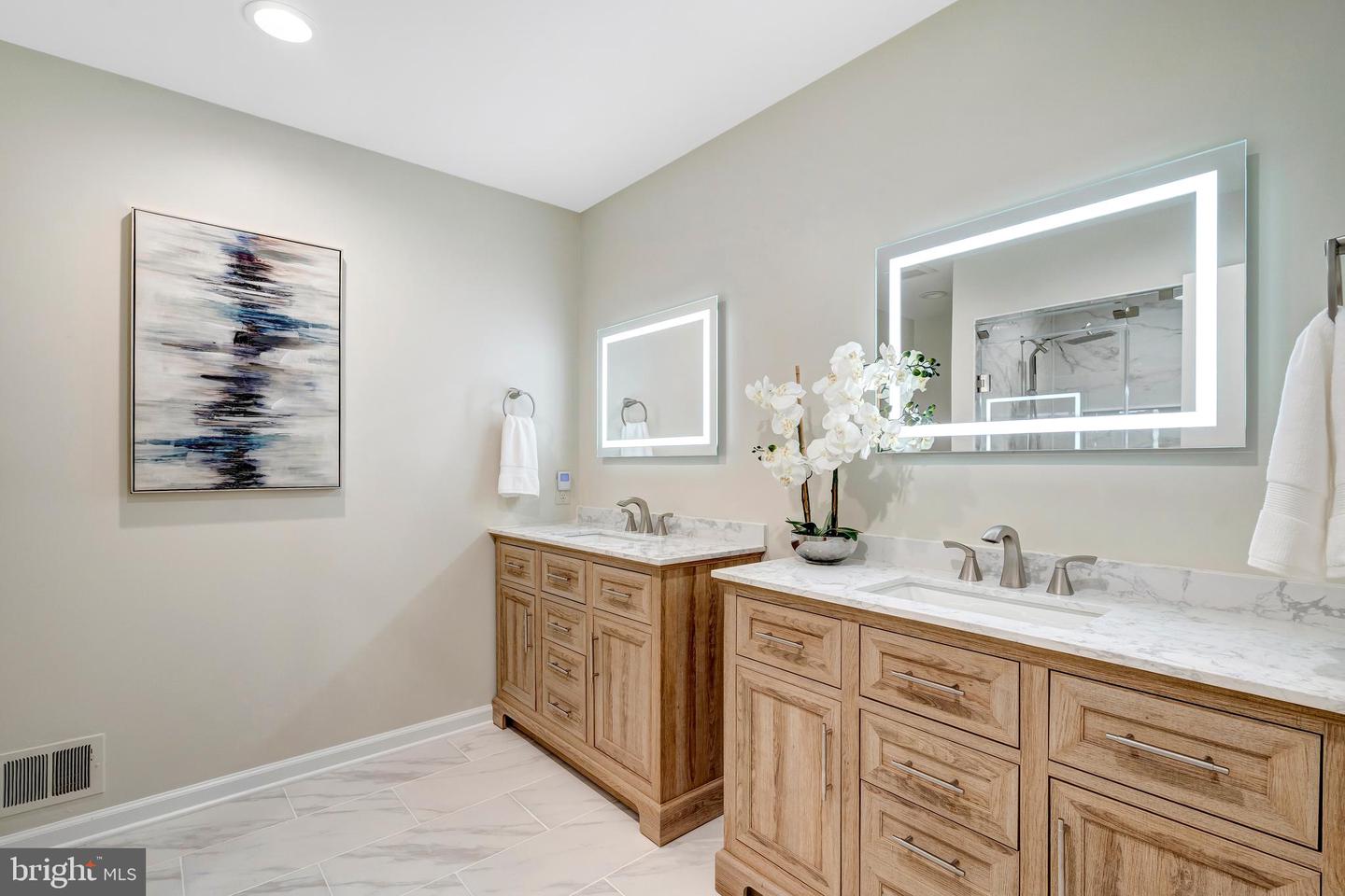 1332 CARPERS FARM WAY, VIENNA, Virginia 22182, 5 Bedrooms Bedrooms, ,3 BathroomsBathrooms,Residential,For sale,1332 CARPERS FARM WAY,VAFX2276094 MLS # VAFX2276094 1332 CARPERS FARM WAY, VIENNA, Virginia 22182, 5 Bedrooms Bedrooms, ,3 BathroomsBathrooms,Residential,For sale,1332 CARPERS FARM WAY,VAFX2276094 MLS # VAFX2276094