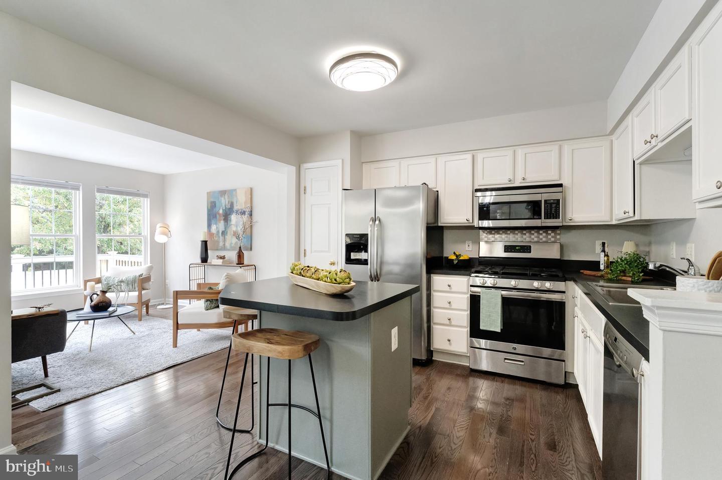 23032 POTOMAC HILL SQ, STERLING, Virginia 20166, 4 Bedrooms Bedrooms, ,3 BathroomsBathrooms,Residential,For sale,23032 POTOMAC HILL SQ,VALO2109624 MLS # VALO2109624