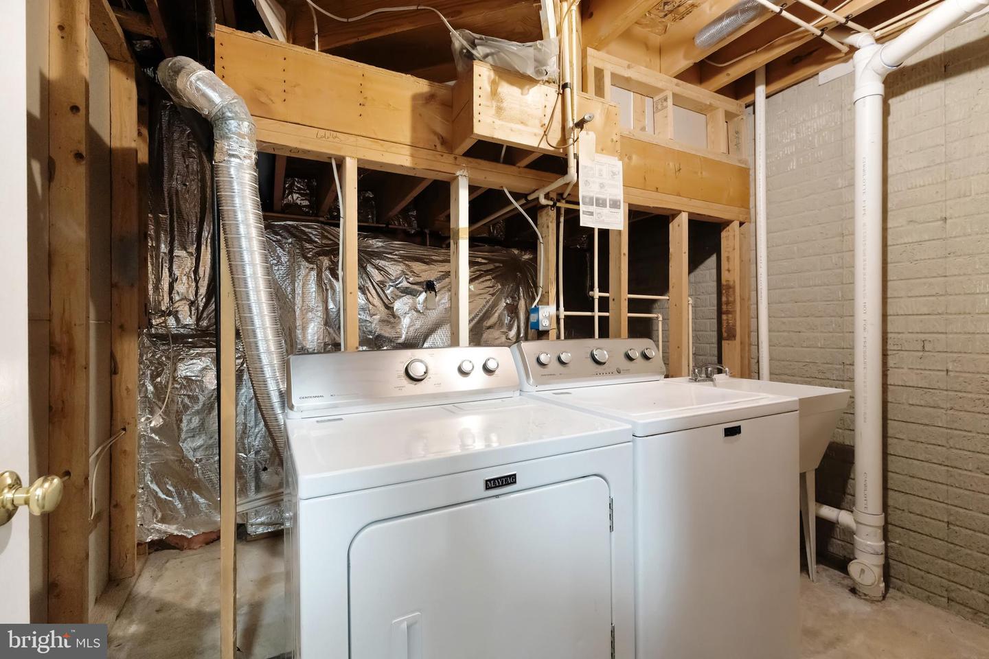 23032 POTOMAC HILL SQ, STERLING, Virginia 20166, 4 Bedrooms Bedrooms, ,3 BathroomsBathrooms,Residential,For sale,23032 POTOMAC HILL SQ,VALO2109624 MLS # VALO2109624